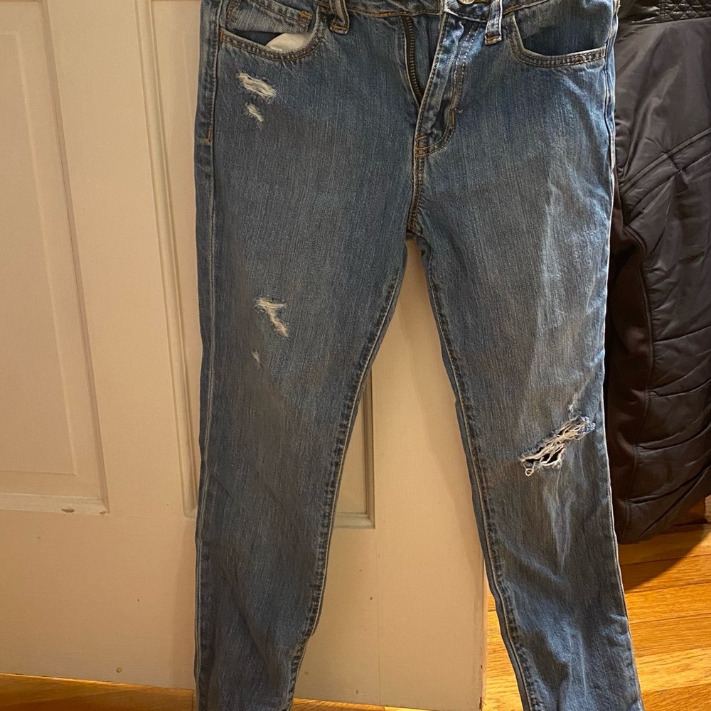 Classic Blue Distressed Reg Girlfriend Jeans